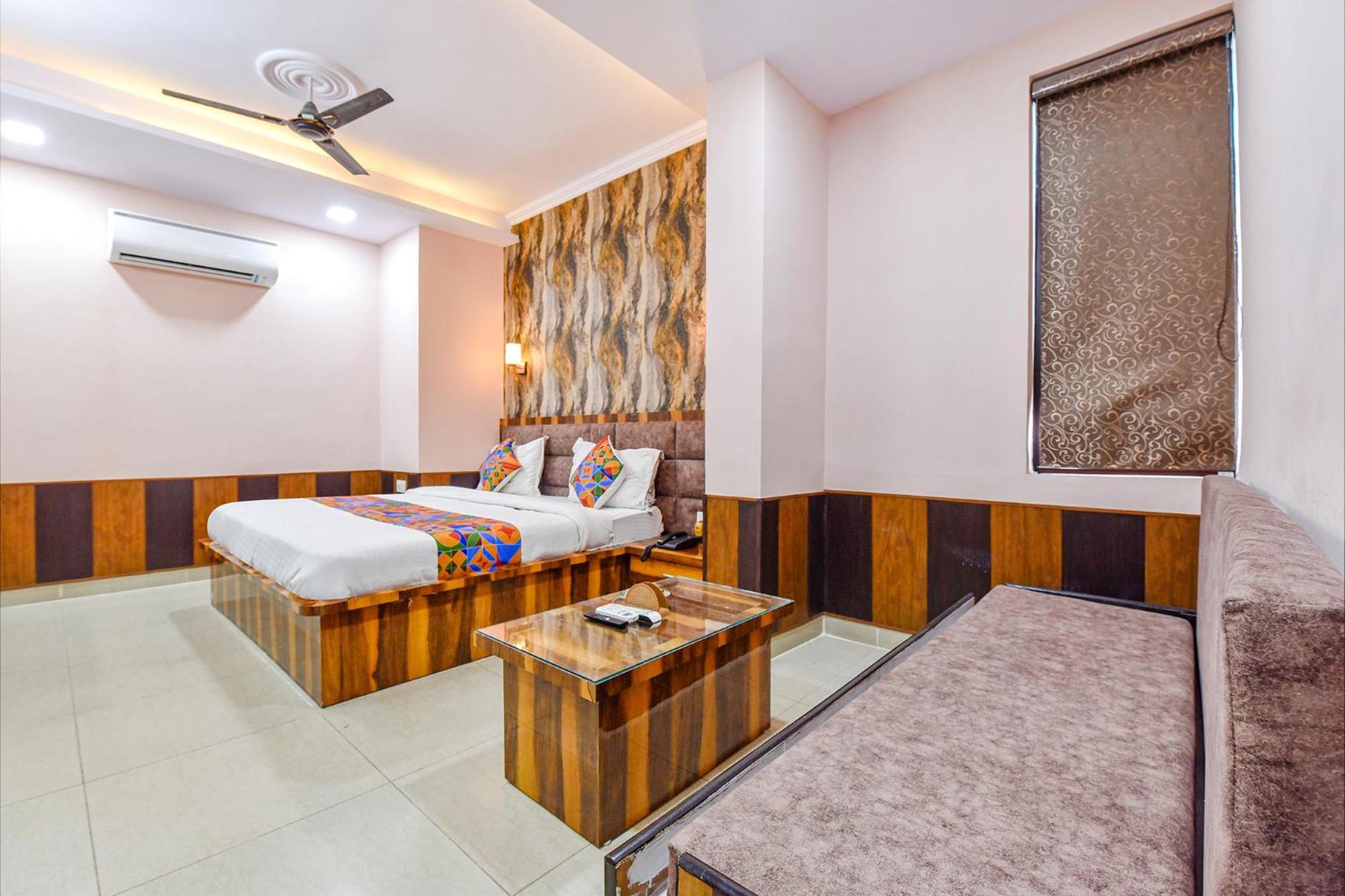 Fabhotel Suryamani 3*