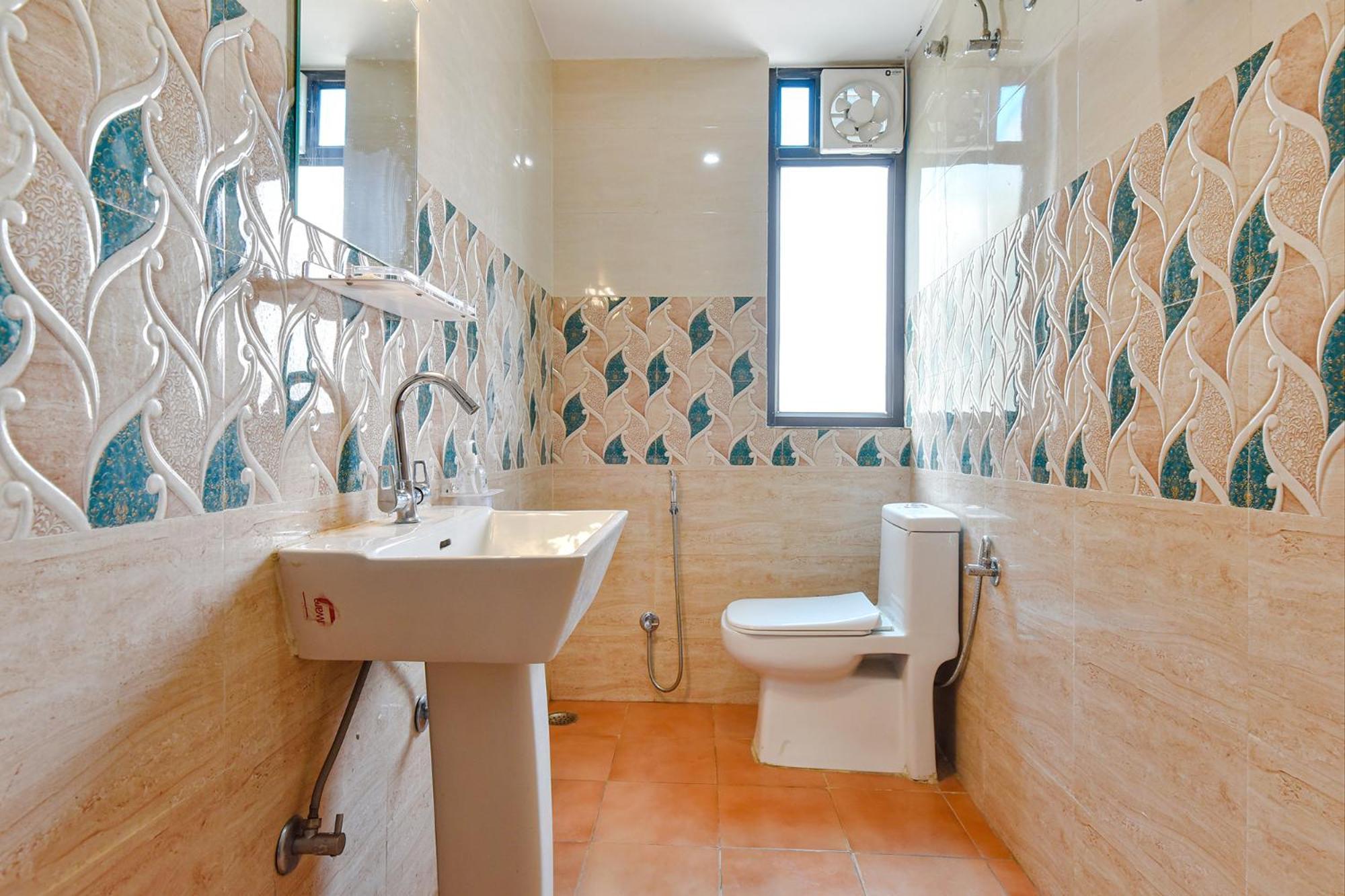 Fabhotel Suryamani